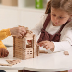 Дерев'яні конструктор IGROTECO Будиночок з верандою 102 деталі. Зображення №4