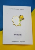 Пін (значок) Bookopt Кіт з квітами. Зображення №3
