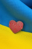Пін (значок) Bookopt Серце Україна. Изображение №1