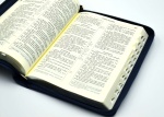 Біблія. Синя обкладинка (шкірзамінник, замок) СП 055ZTI 105-56-21. Зображення №4