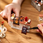 Конструктор 3D міні-будинок Robotime Rolife Coffee Shop DG162. Зображення №5